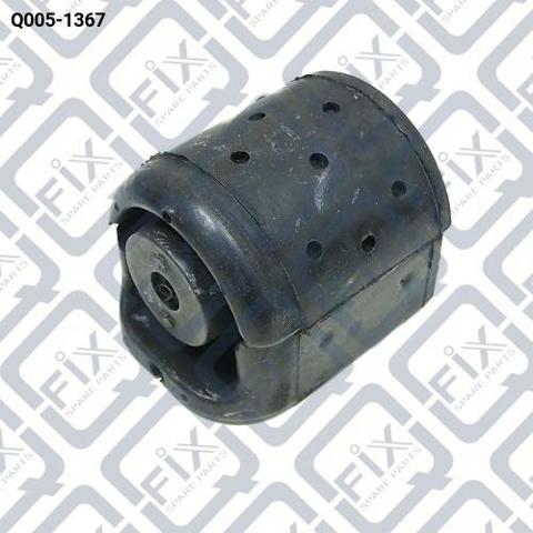Сайлентблок нижнего рычага передней подвески Q0051367 Q-FIX