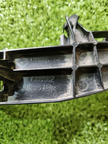 BMW 51117399982 Направляющая переднего бампера правая в наличии Житомир