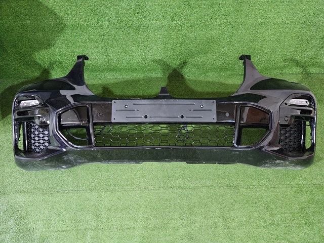 Передний бампер 51118746238 BMW