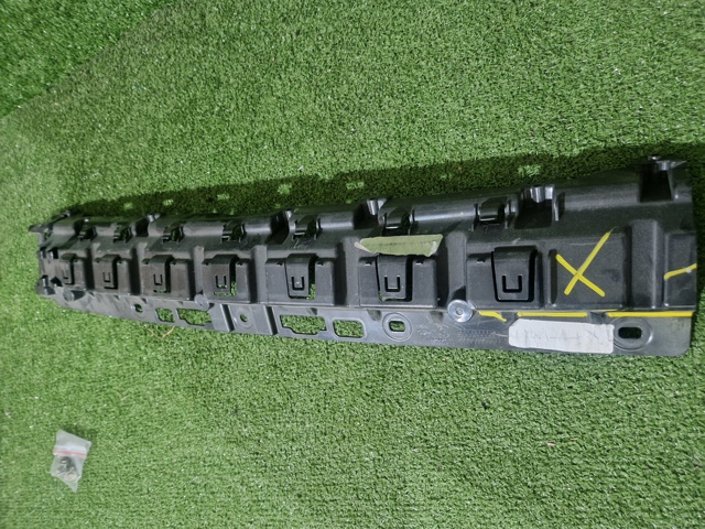 BMW 51127429429 Кронштейн бампера заднего центральный в наличии Харьков