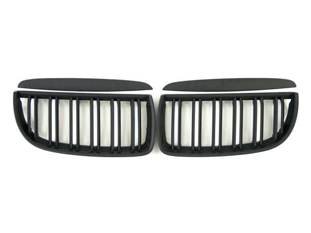 Решетка радиатора правая 51137120010 BMW