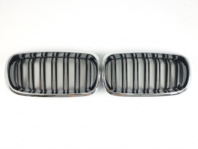 Решетка радиатора левая 51137294485 BMW