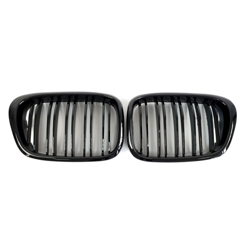 Решетка радиатора левая 51138159315 BMW