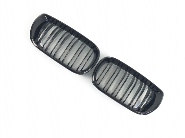 51138208488 BMW Решетка радиатора правая купить в Киев