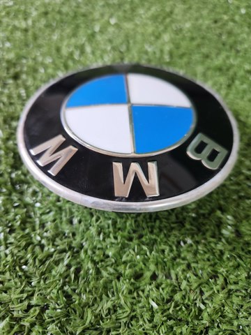 51147499154 BMW Эмблема крышки багажника (фирменный значок) купить в Черновцы
