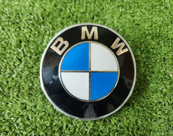 Фирменный значок 51147499154 BMW