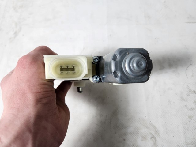 51337455081 BMW Мотор стеклоподъемника двери передней правой купить в Черновцы
