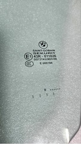 51338496037 BMW Стекло двери передней левой купить в Винница