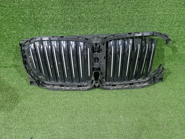 Облицовка радиатора 51745A29C42 BMW