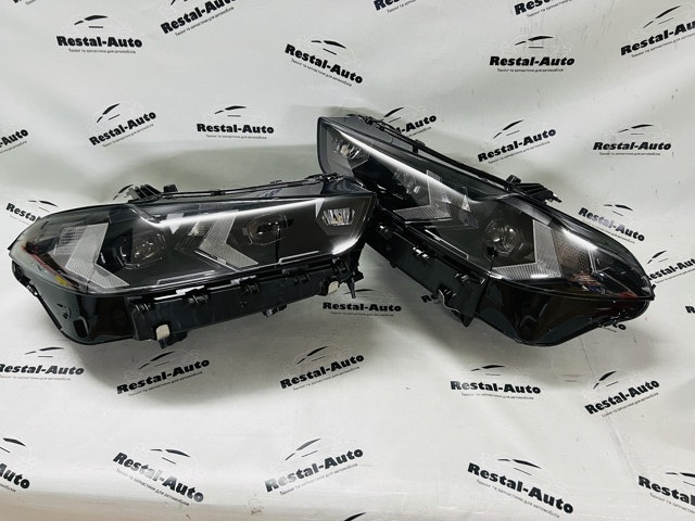 Фара левая передняя 63117933333 BMW