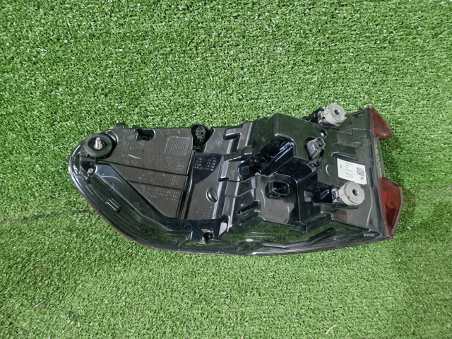 BMW 63215A0DB04 Фонарь задний правый внешний в наличии Киев