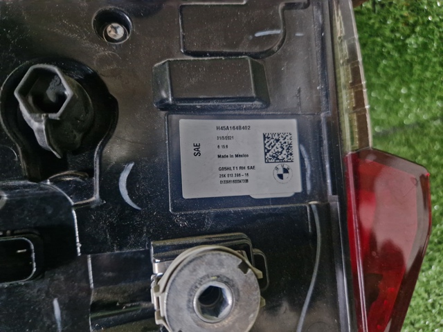 BMW 63215A0DB04 Фонарь задний правый внешний в наличии Львов
