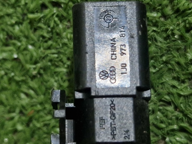 VAG 8W6971095H в наличии Одесса