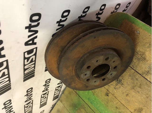 Передний тормозной диск Вольво В70 I