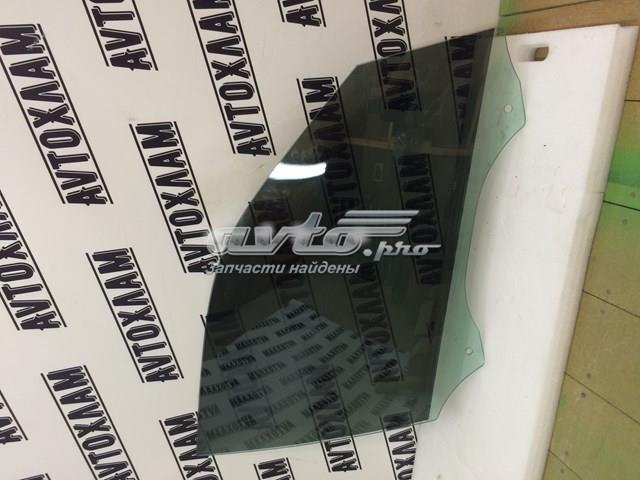 Стекло двери передней правой 51337470632 BMW
