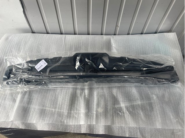 BMW 51647418158 Воздуховод (дефлектор) радиатора нижний в наличии Львов