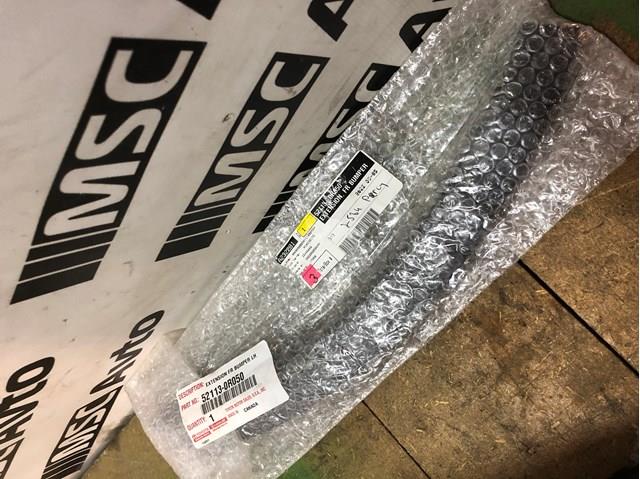 Молдинг бампера переднего, левый 521130R050 TOYOTA