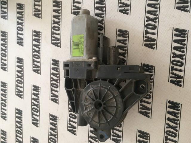 Мотор стеклоподъемника двери задней, правой 68079284AB CHRYSLER