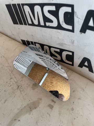 Зеркальный элемент левого зеркала заднего вида 7701057370 RENAULT