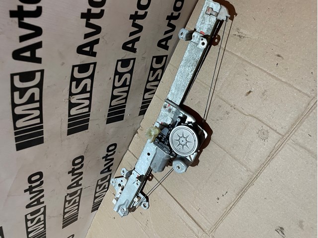 Мотор стеклоподъемника двери передней, правой 807314BA0A NISSAN