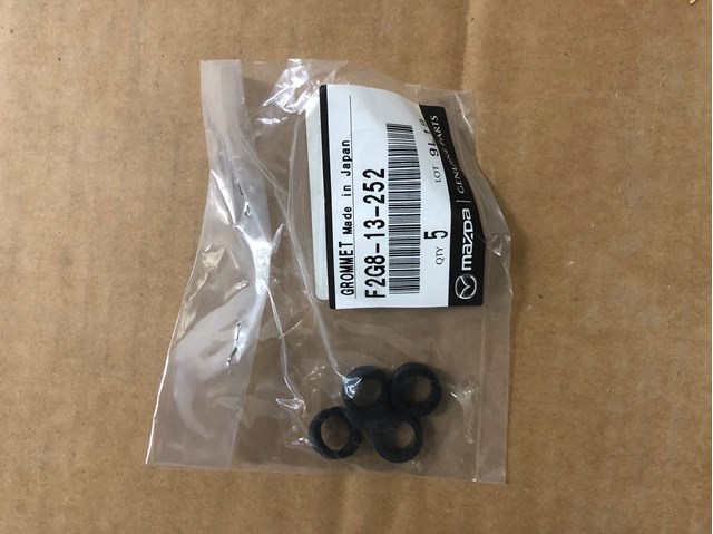 Кольцо инжектора F2G813252 MAZDA