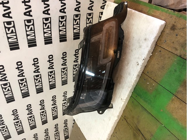 Фара основная правая LR116432 LAND ROVER