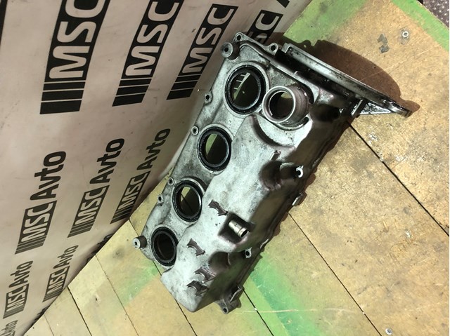 Крышка двигателя RF5C10220 MAZDA