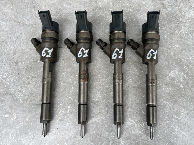 Клапанная форсунка 0445110227 BOSCH