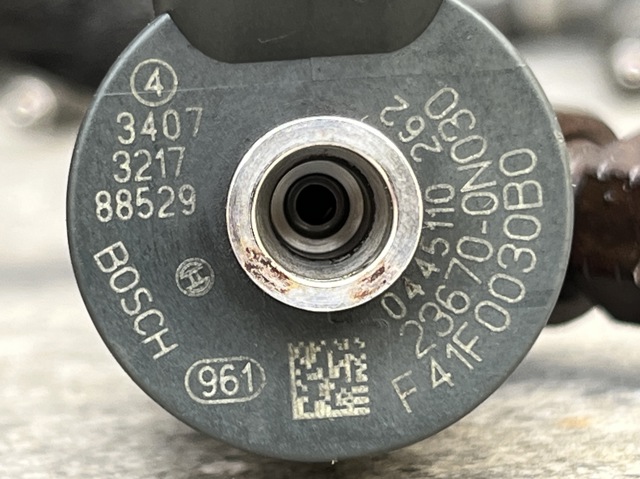 Форсунка инжектора 0445110262 BOSCH