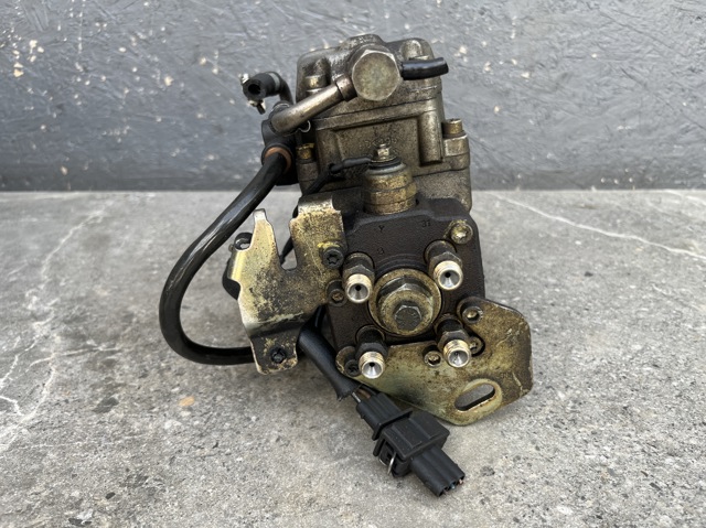 Насос топливный высокого давления 0460404969 BOSCH