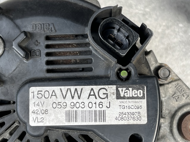 Автомобильный генератор 059903016D VAG