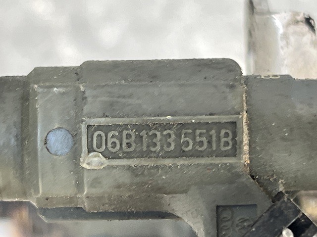Форсунки 06B133551B BOSCH