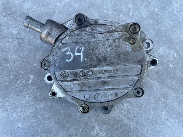 Насос вакуумный 11667635656 BMW