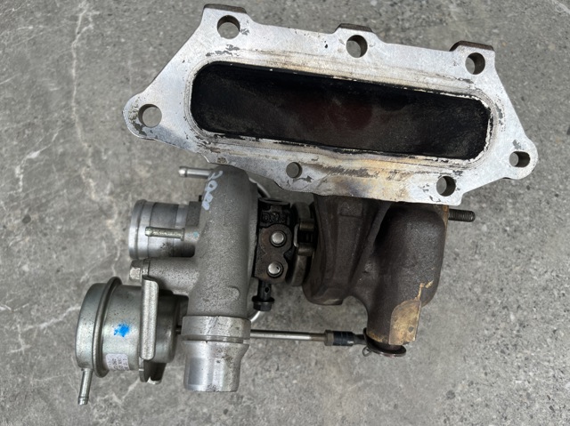 Турбокомпрессор 144103742R RENAULT