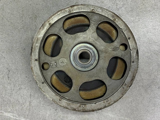 RENAULT 2552905 в наличии Каменское