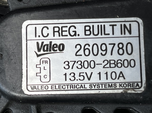 Генератор автомобильный 373002B600 HYUNDAI