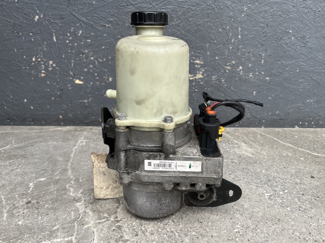 491105358R RENAULT Насос ГУР купить в Ирпень