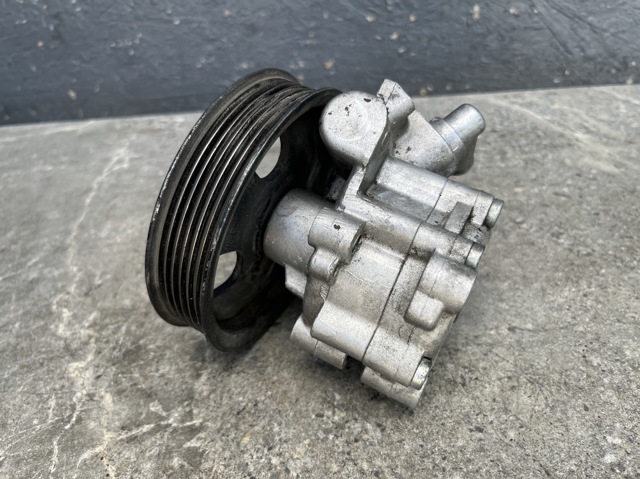 Насос рулевого механизма 7617955560 ZF PARTS