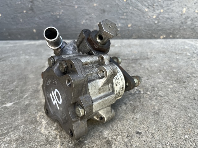 Насос гидроусилителя руля (ГУР) 7693955223 ZF PARTS