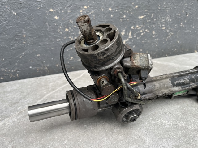 Реечный рулевой механизм 7852993176 ZF PARTS