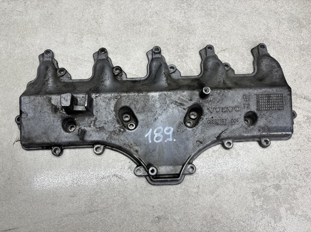 Впускной коллектор 8692397 VOLVO