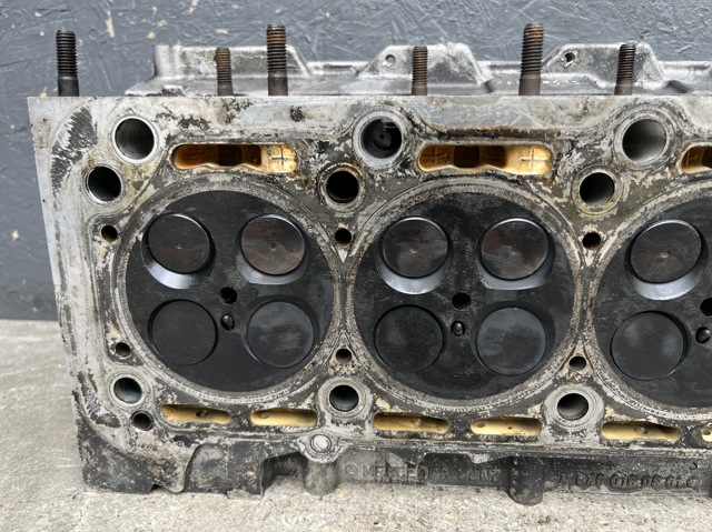 Головка цилиндров A6460100820 MERCEDES