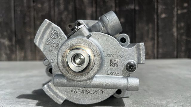 A6541802501 MERCEDES Масляный насос купить в Черновцы