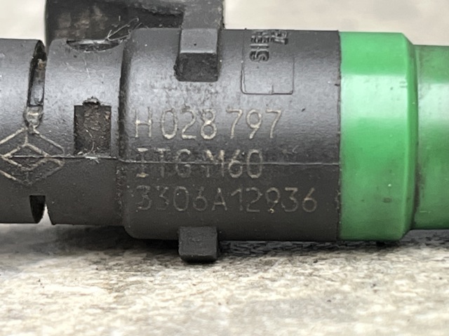 Форсунка дизельная в сборе H028797 RENAULT