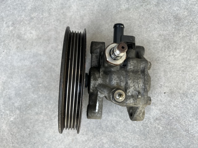 MR272473 MITSUBISHI Насос гидроусилителя руля (ГУР) купить в Харьков