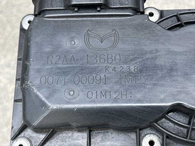 R2AA136B0 MAZDA Дроссельная заслонка в сборе купить в Кривой Рог