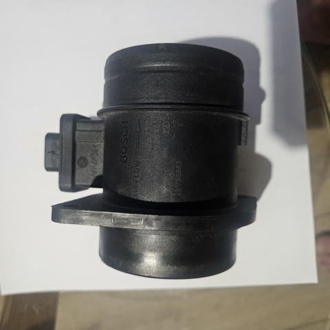 0281006132 BOSCH Датчик потока (расхода) воздуха, расходомер M.A.F. - (Mass Airflow) купить в Черкассы