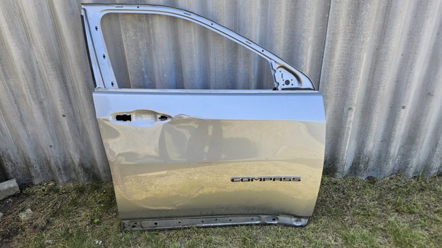 CHRYSLER 68242542AD Дверь передняя правая в наличии Кривой Рог