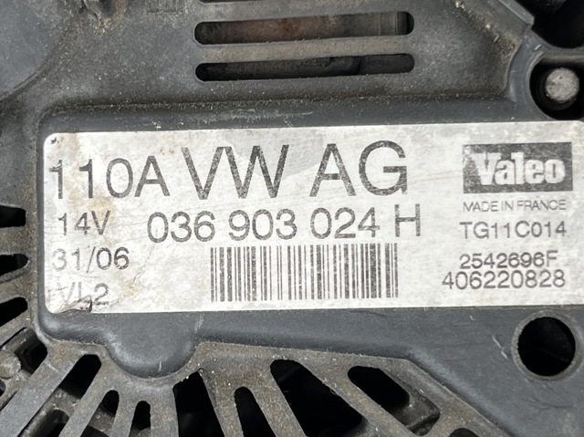 Автомобильный генератор 036903024D VAG