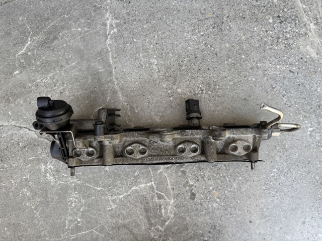 VAG 03C133204AA Коллектор впускной нижний в наличии Ровно